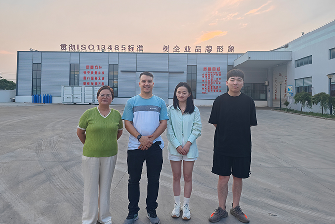 辛亚勤巴西制氮机客户